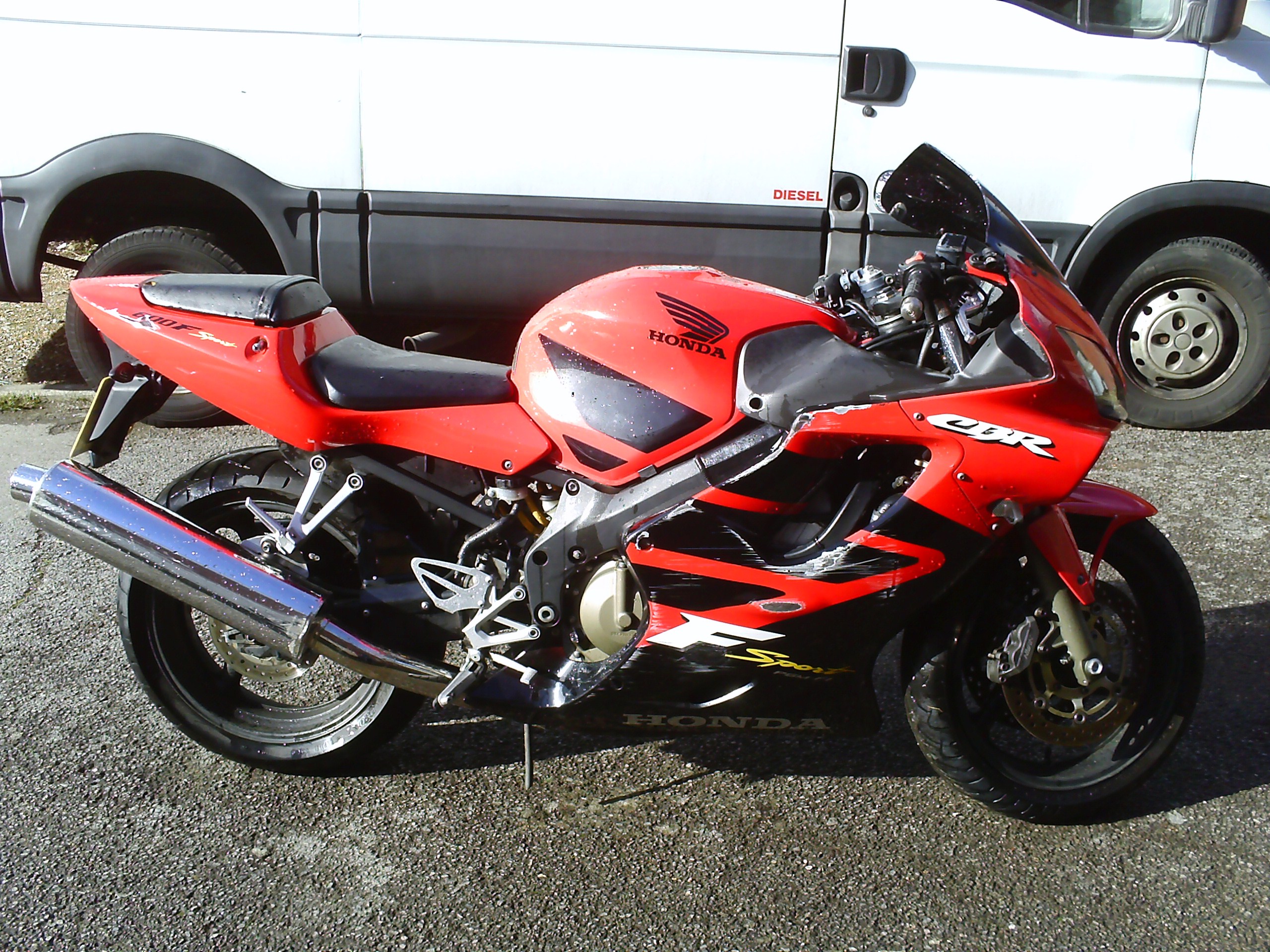 CBR600FS1 Breaking