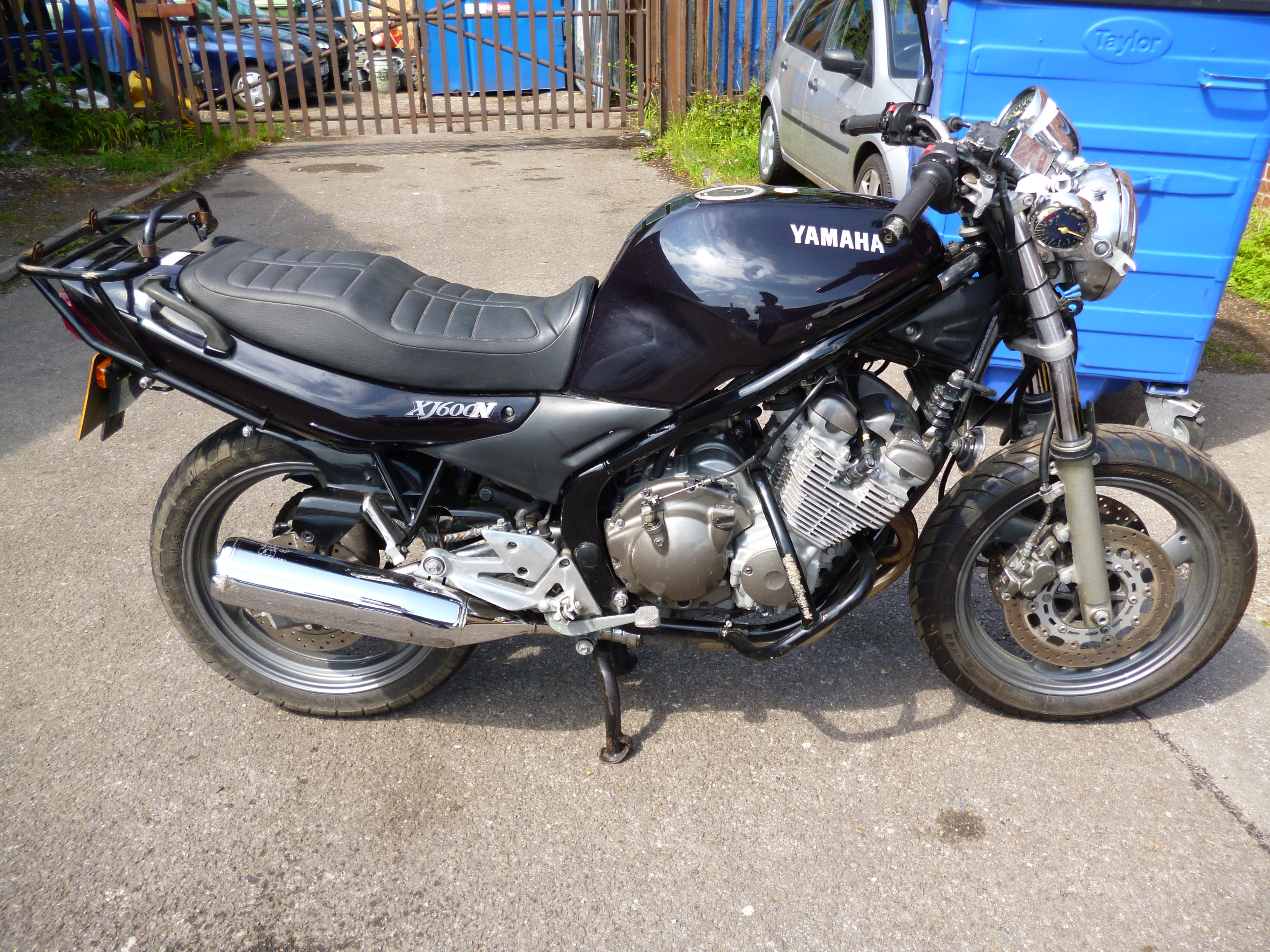 2000 XJ600N Diversion breaking